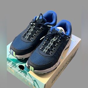 Schetchers Women’s Go Run Trail Altitude 2.0 Ridgetop in Navy/Blue